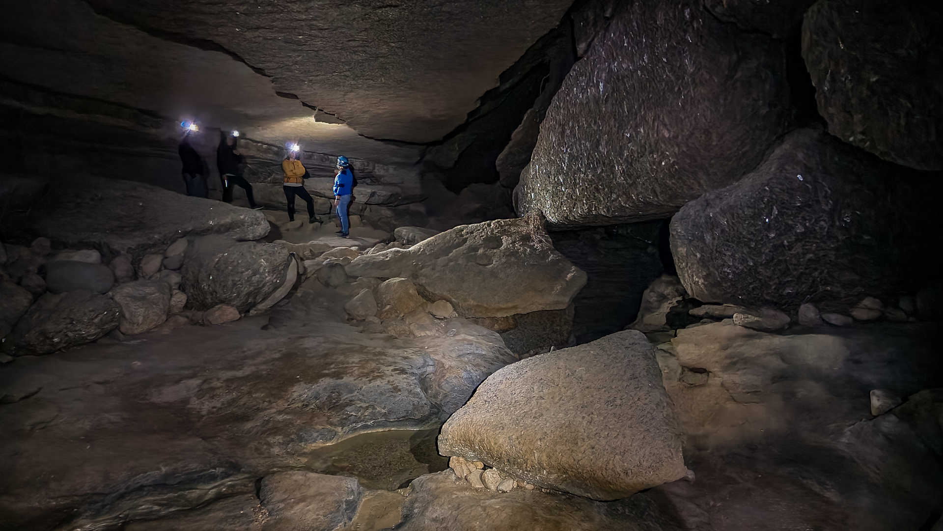 Cuevas de Sorbas crystal walls